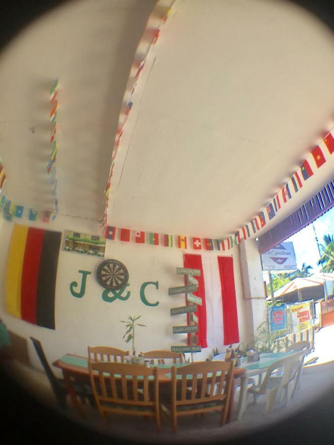 J & C Guesthouse Moalboal Exterior photo