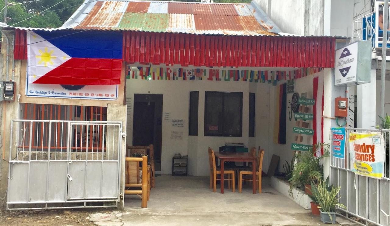 J & C Guesthouse Moalboal Exterior photo